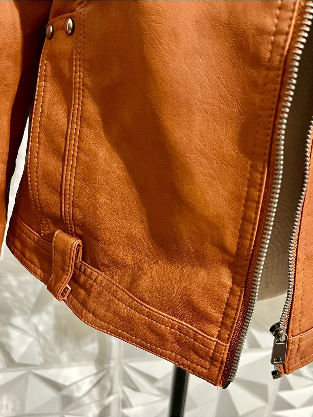New Women’s NXH Faux Leather jacket with belt (Always A Atep Ahead) - XL - Picture 3 of 8
